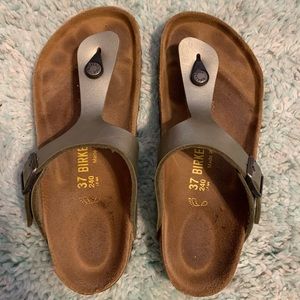 Birkenstock Women’s Gizeh Sandals